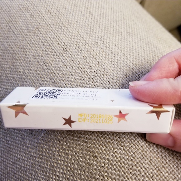 👄NEW! Dusty Pink Matte Lip Color - Picture 5 of 6